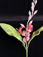 🌿 Gehaakte Heliconia – Handgemaakte Tropische Bloem