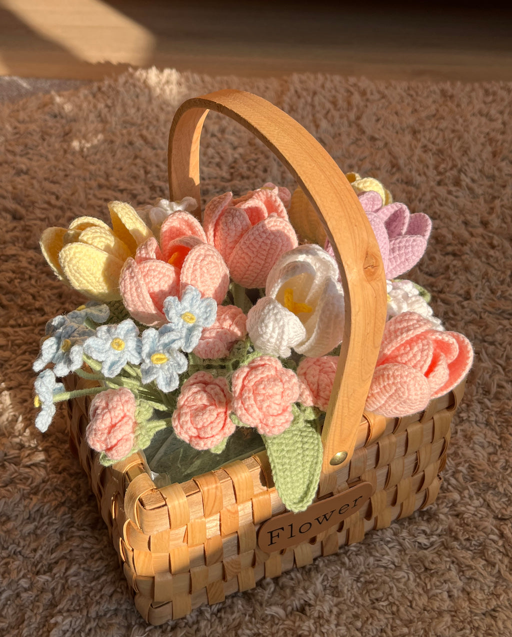 Gehaakt tulpen bloemenmandje – pastel boeket