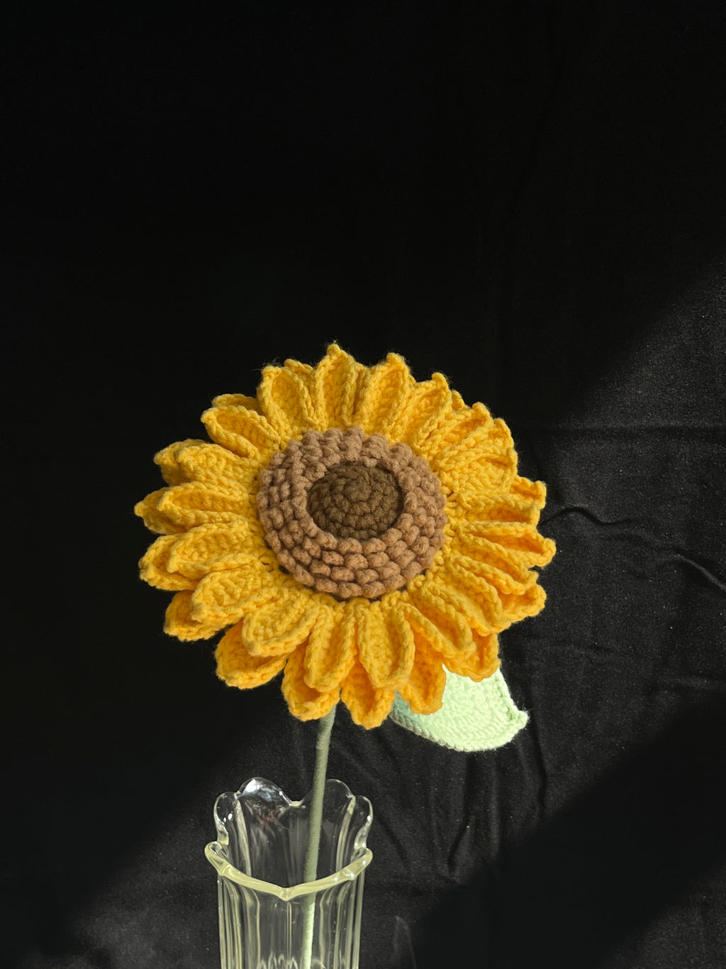 Handgehaakte zonnebloem – vrolijk & zonnig