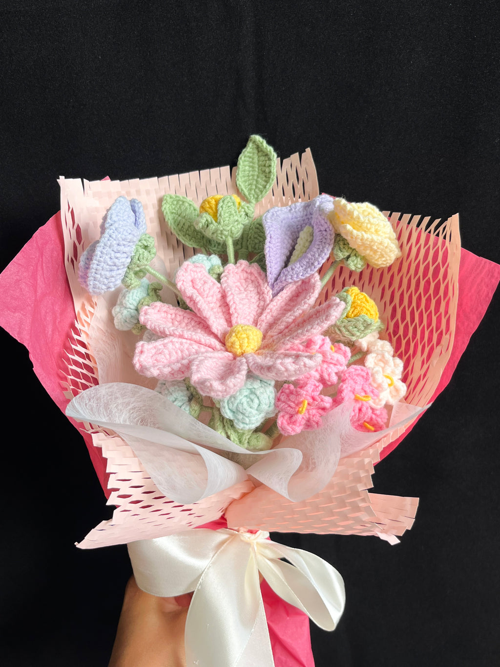 Handgehaakt bloemenboeket – pastel & vrolijk 🌸