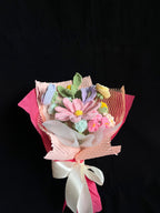 Handgehaakt bloemenboeket – pastel & vrolijk 🌸