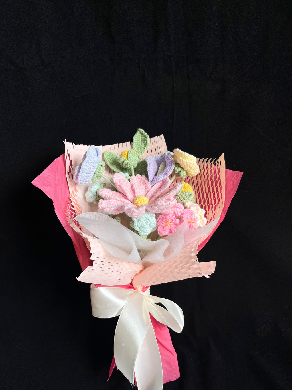Handgehaakt bloemenboeket – pastel & vrolijk 🌸