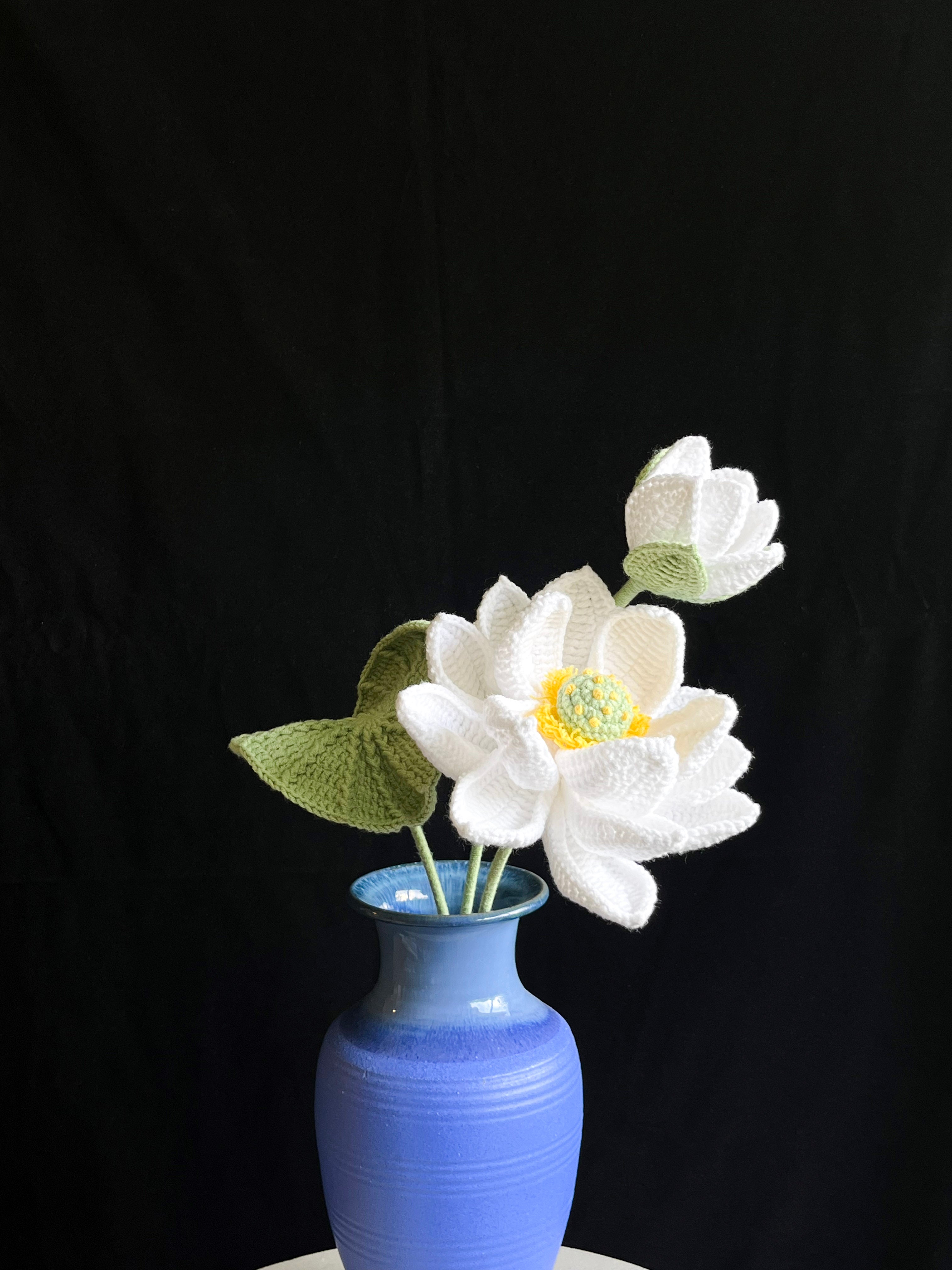 Handgehaakte lotusbloem – elegant & rustgevend