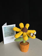 🌻 Gehaakte Zonnebloem met Bijtje – Handgemaakte Woondecoratie