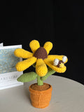 🌻 Gehaakte Zonnebloem met Bijtje – Handgemaakte Woondecoratie